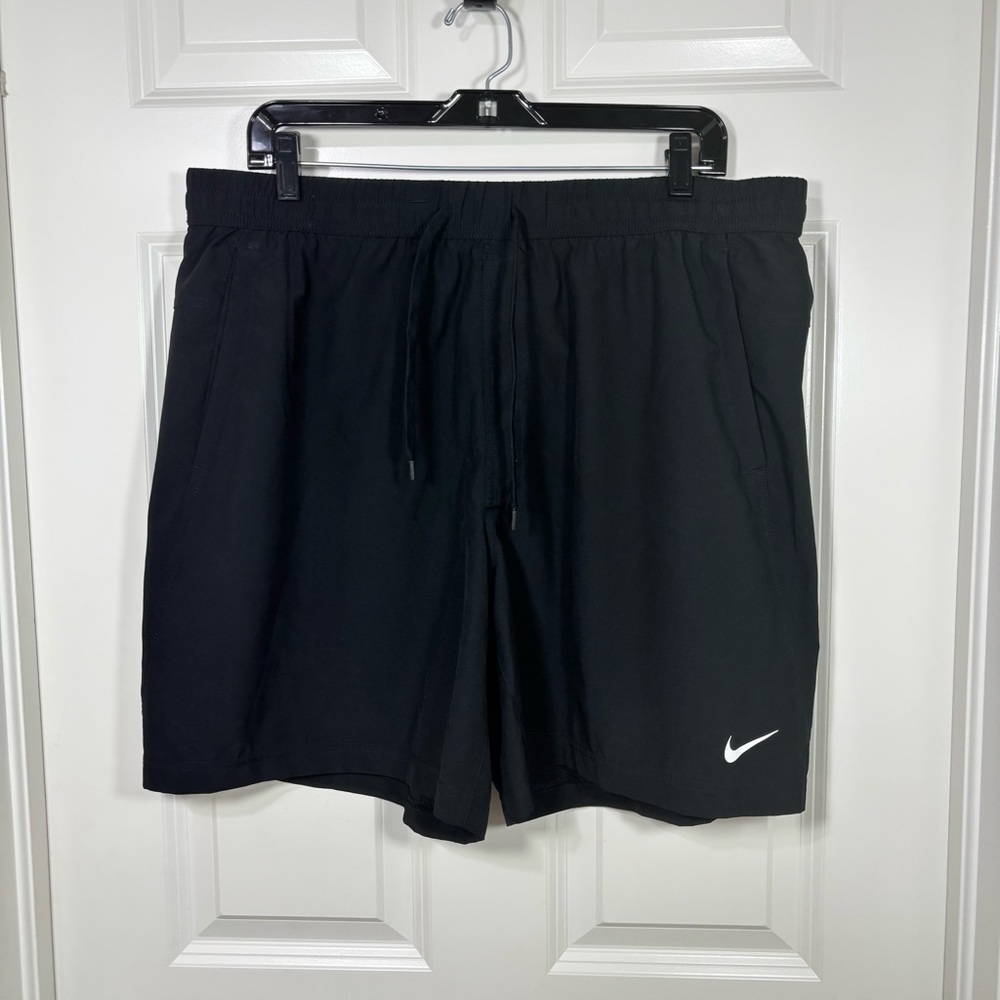 Nike Dri-FIT Form Unlined Fitness Shorts Men’s XL Black Elastic Waist Pockets